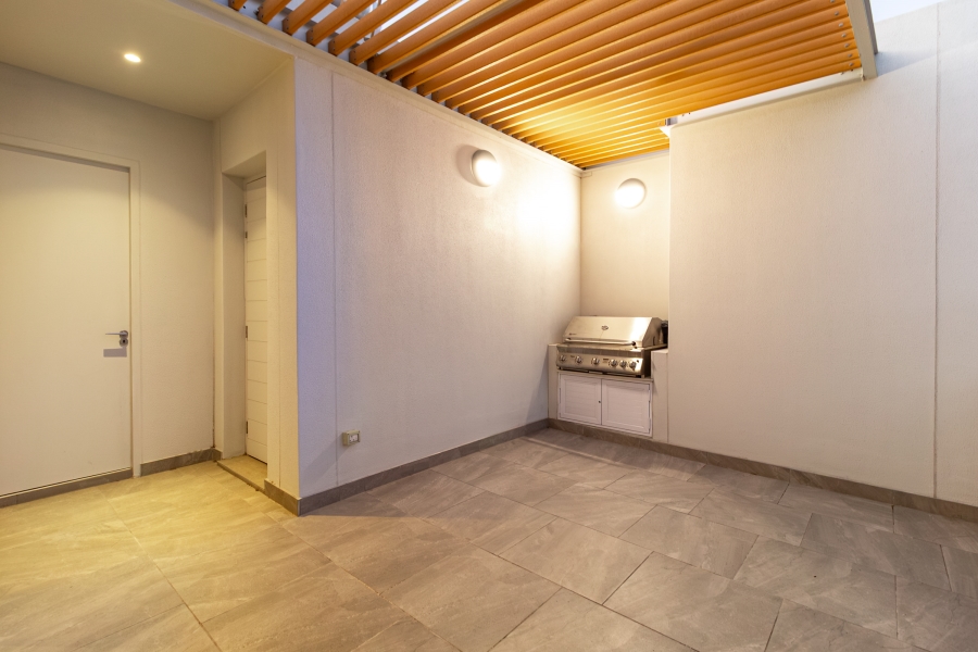 2 Bedroom Property for Sale in Cape Town City Centre Western Cape